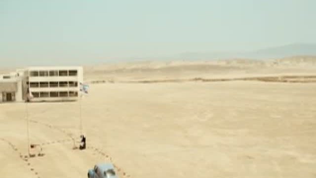 Adam Resurrected Fragmanı